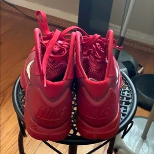 Nike hyperdunks basketball shoe